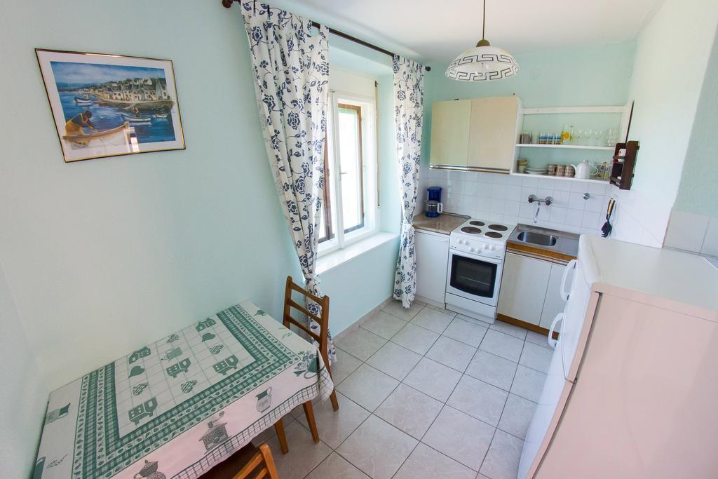 Apartments Stefanovski Paradiso Veli Lošinj Chambre photo