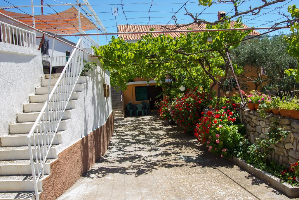 Apartments Stefanovski Paradiso Veli Lošinj Chambre photo